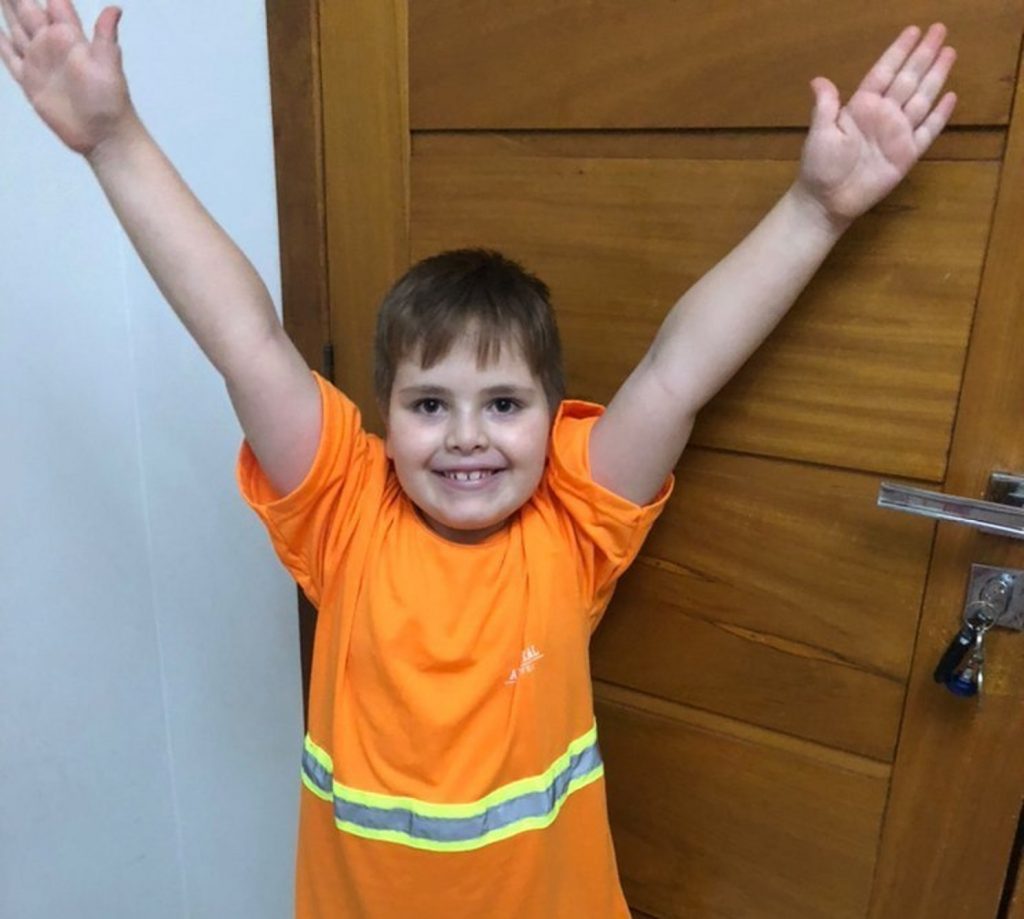 O primeiro pedaço do bolo vai para quem?