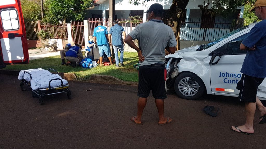 Motociclista fica gravemente ferido em colisão de trânsito no Cascavel Velho