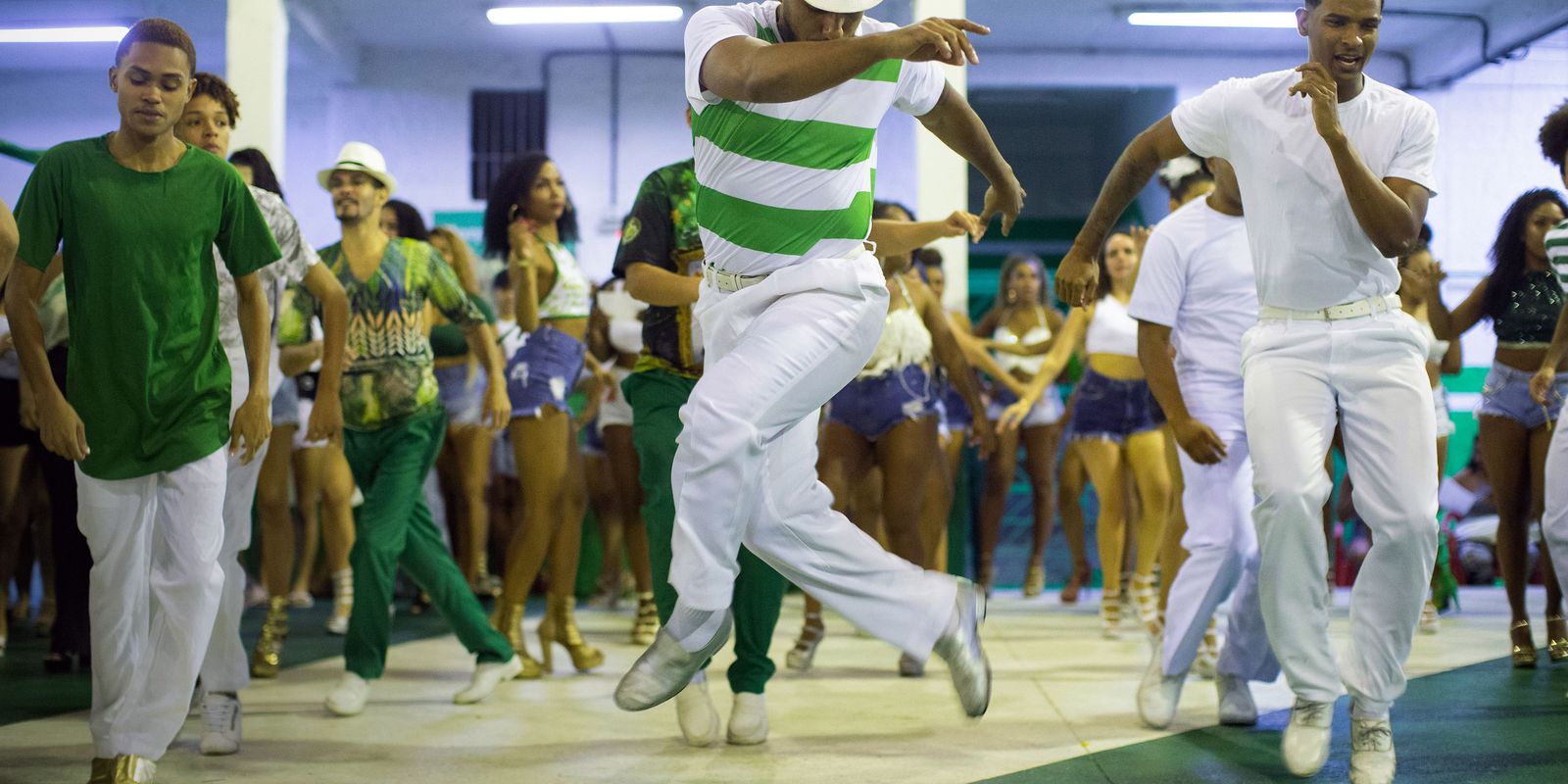 Imagem referente a Hoje é Dia: Abolição da Escravidão e Dia do Samba