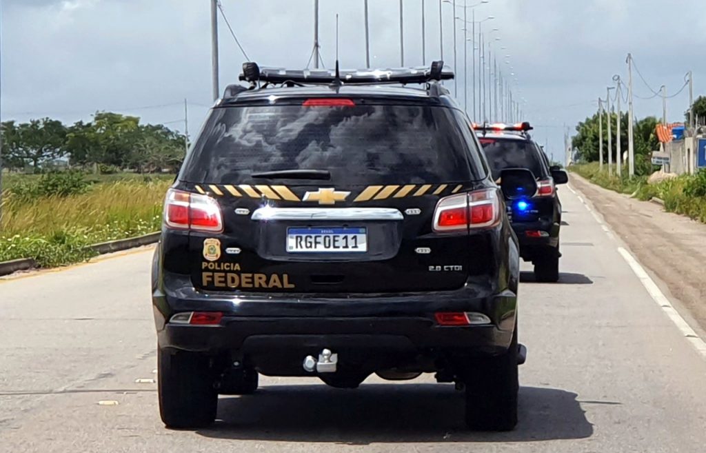 PF e PRF prendem colombiano procurado pela Interpol há mais de 10 anos