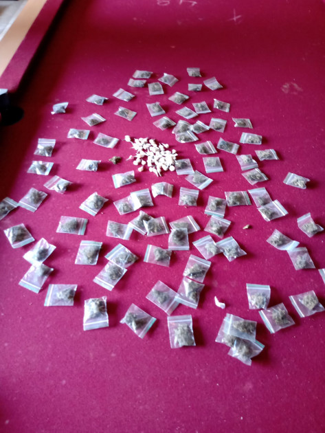 PCPR prende traficante com 63 pedras de crack em Colombo