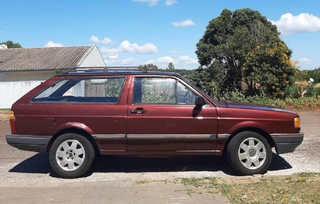 Parati placas ACI 1067 foi furtada em Cascavel