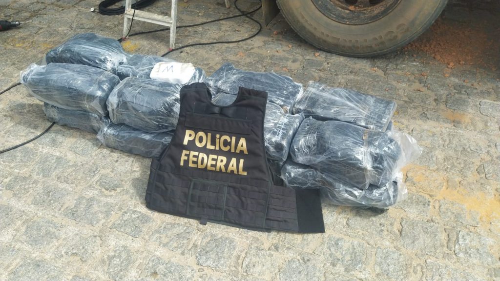 PF apreende 167 kg de cocaína