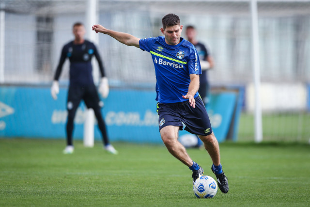 Grêmio finaliza os preparativos para enfrentar o São Paulo e reencontrar o torcedor