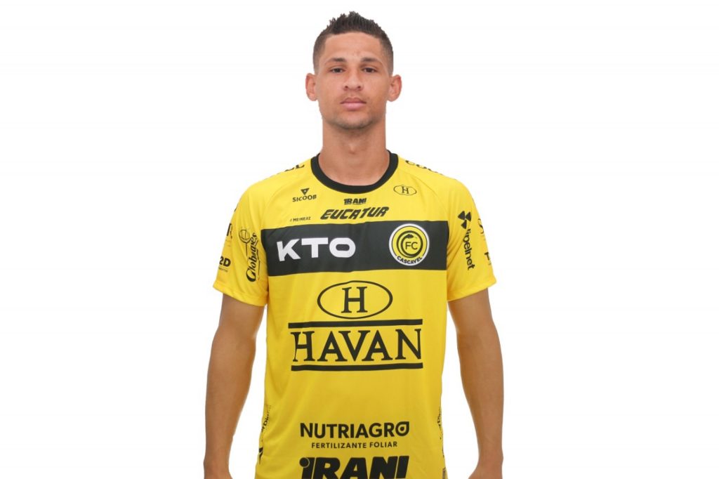 Cascavel fecha contratação do zagueiro Jamerson Neves para temporada de 2022