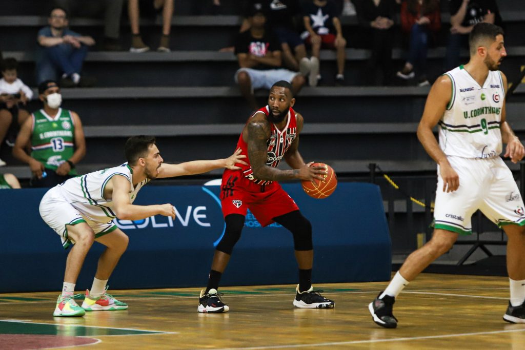 Basquete Tricolor sofre derrota para o União Corinthians em duelo equilibrado