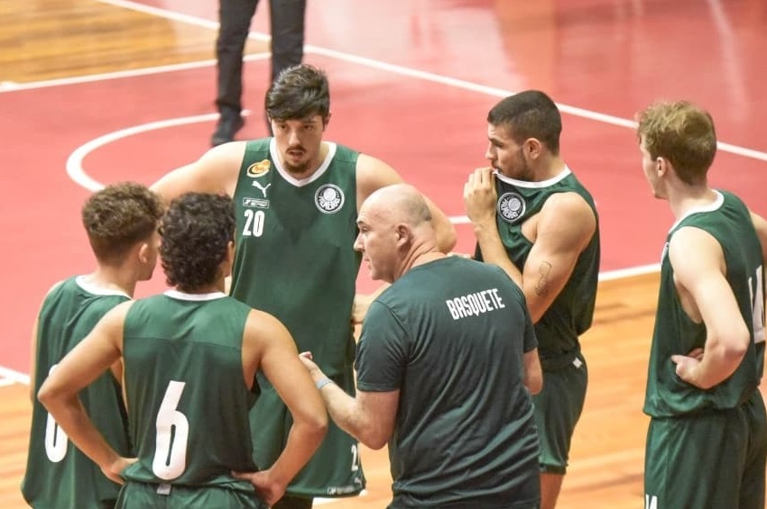 Sub-19 vence União Corinthians e se classifica para as quartas do Brasileiro de Basquete