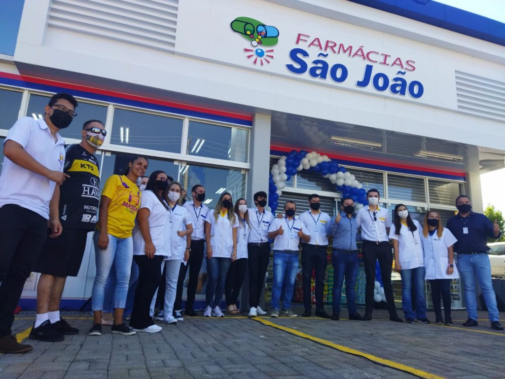 Inaugura neste sábado (04) mais uma filial da Farmácia São João, em Cascavel