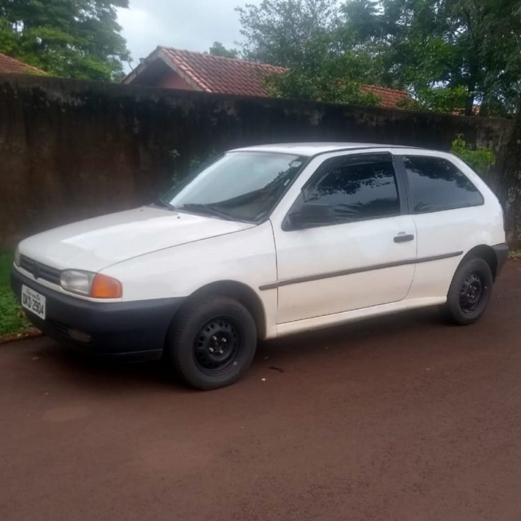 Gol placa DKD-2J04 foi furtado na Rua Visconde do Rio Branco, em Cascavel e dono tenta localizar o veículo