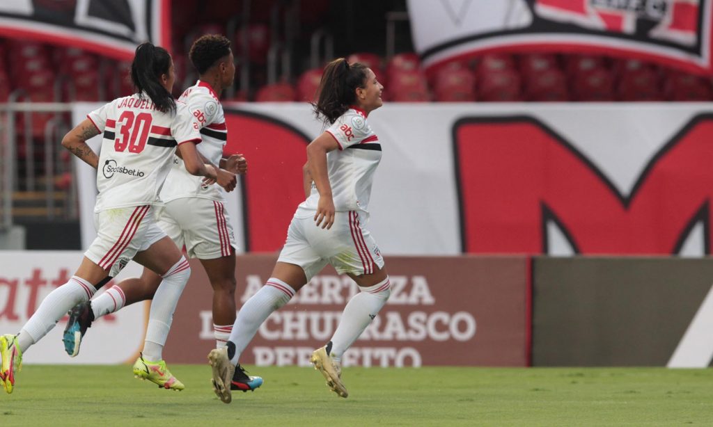 São Paulo vence primeiro jogo da Final Majestosa no Morumbi
