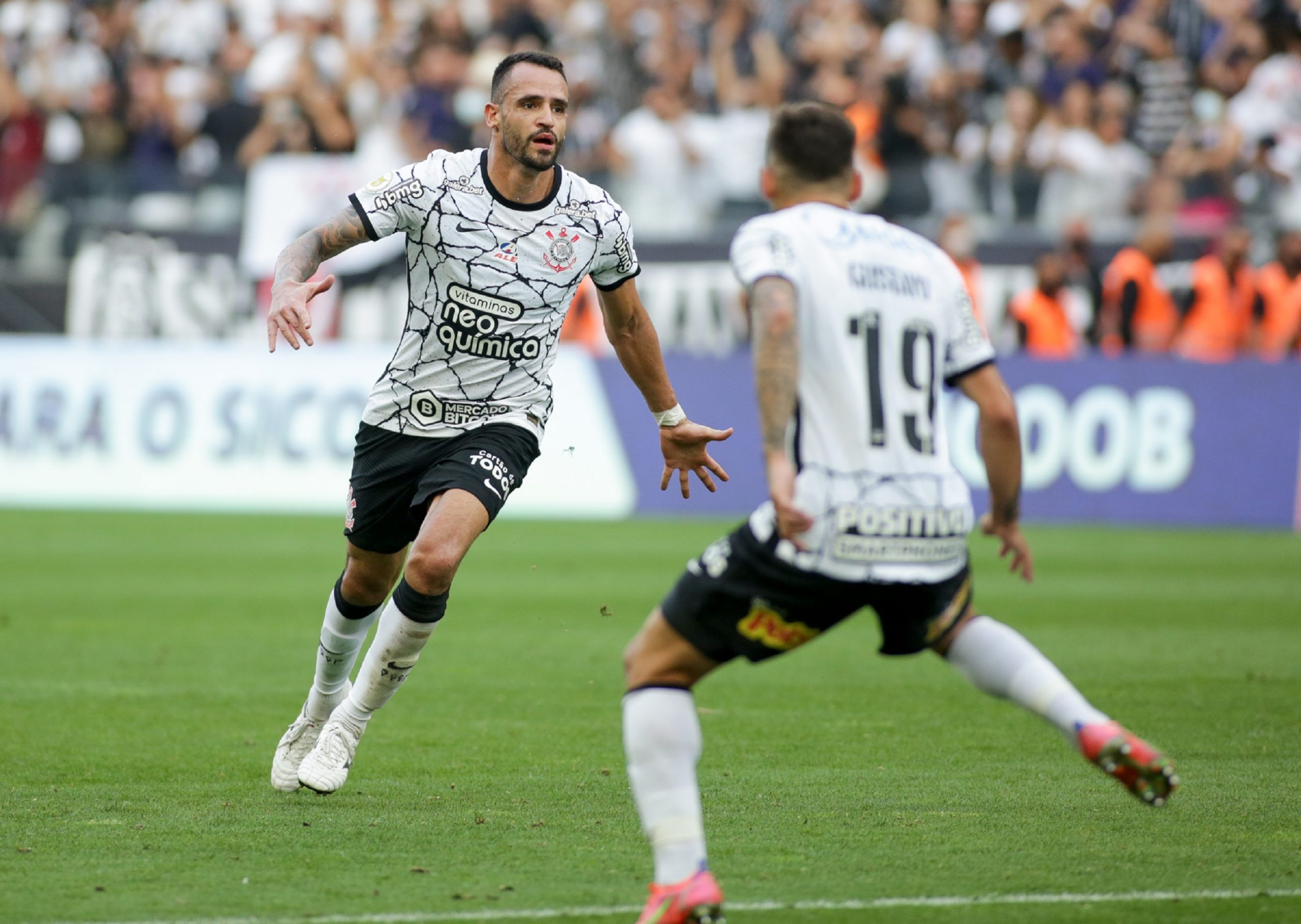 POR UM FIO! Grêmio sofre empate no fim para o Corinthians, com golaço de  Renato Augusto, e agora precisa torcer para Juventude e Cuiabá não  pontuarem em seus jogos hoje. QUE SITUAÇÃO! #