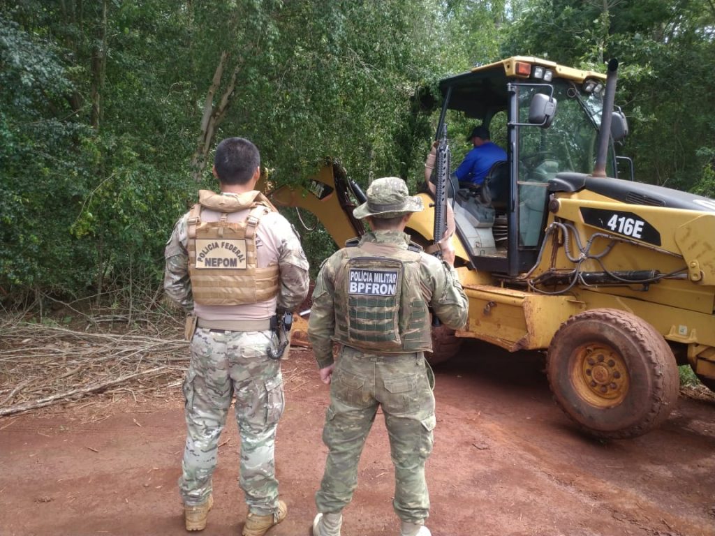 Polícia Federal e BPFron realizam nova operação para destruir portos clandestinos em Guaíra/PR