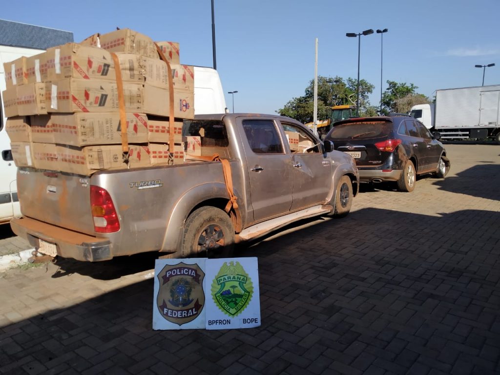 PF e BPFron apreendem veículos carregados com cigarros paraguaios em Guaíra/PR