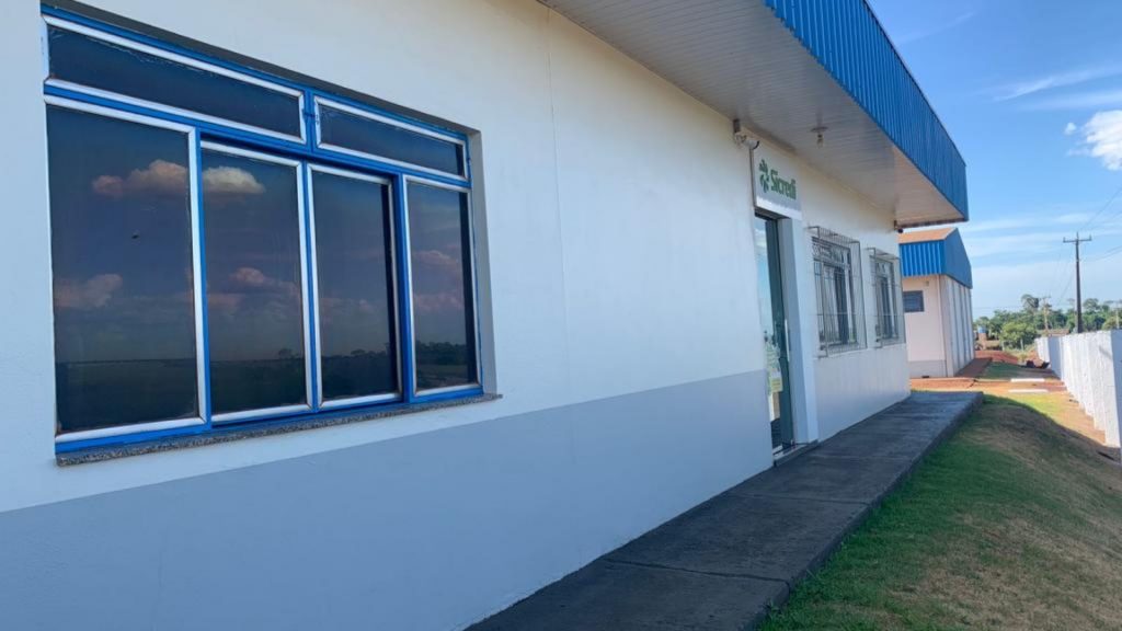 Ladrões armados fazem quatro reféns e tentam assaltar Sicredi em distrito de Nova Santa Rosa