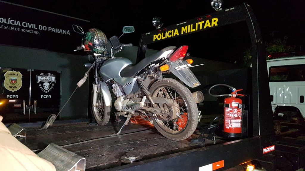 Moto furtada no Pioneiros Catarinenses é encontrada pela PM no Bairro Guarujá