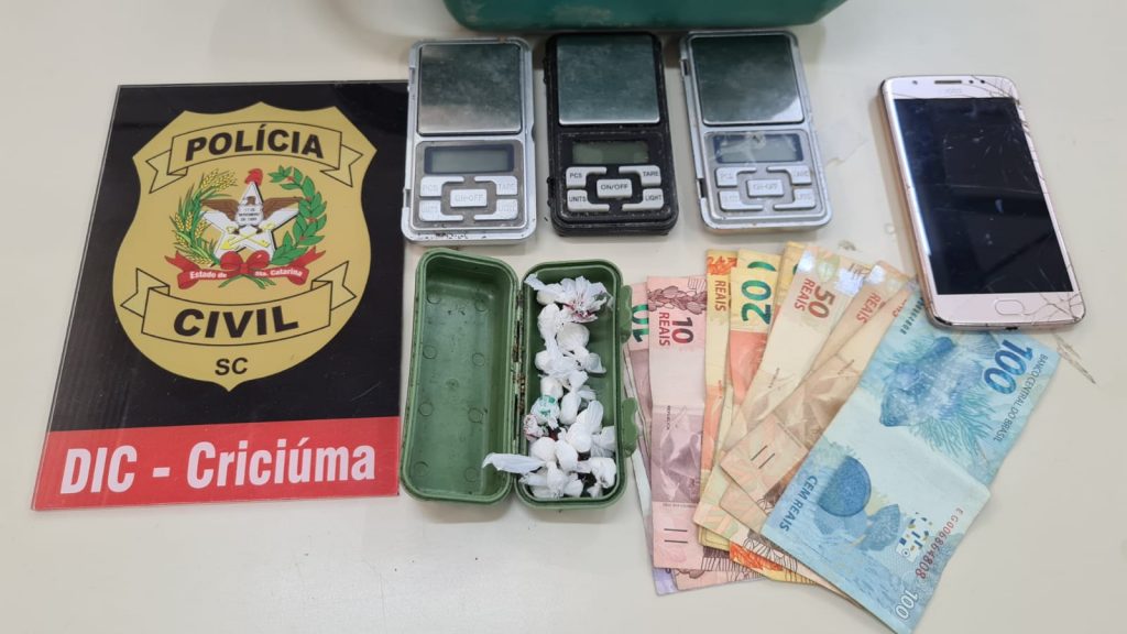 Polícia Civil apreende cocaína e realiza prisão em operação de combate ao tráfico de drogas em Nova Veneza