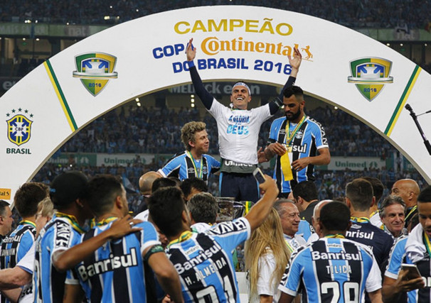 Há cinco anos Grêmio comemorava penta da Copa do Brasil