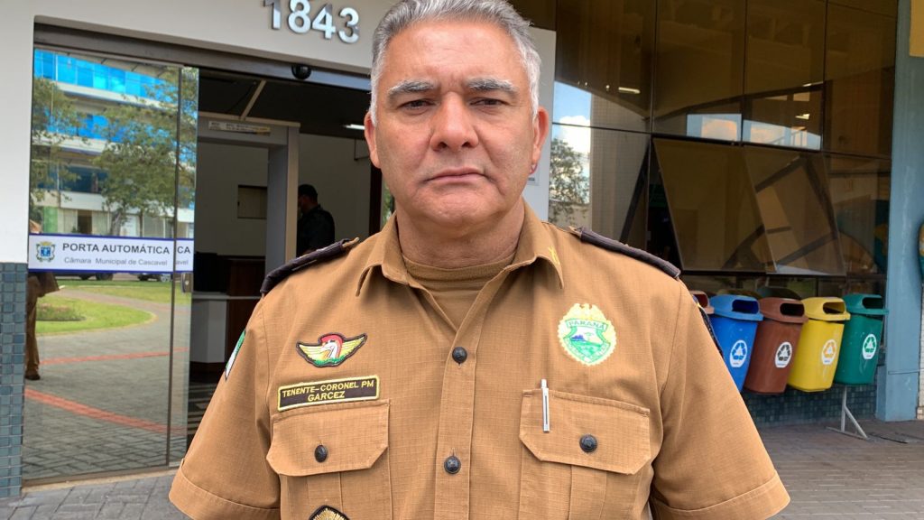 Tenente-Coronel Rubens Garcez recebe homenagem na Câmara de Vereadores de Cascavel
