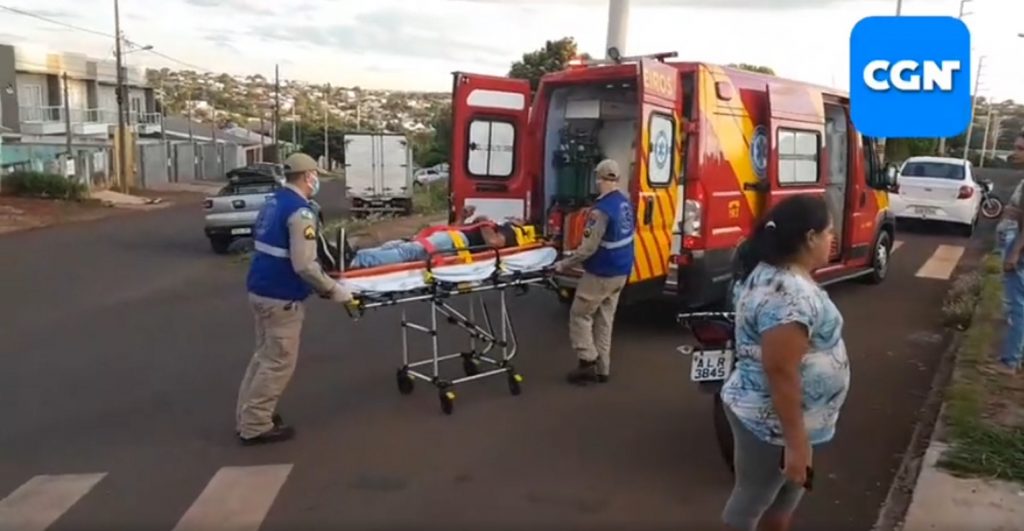 Motociclista de 22 anos fica ferido em colisão contra Fiat Toro no Bairro Brasmadeira