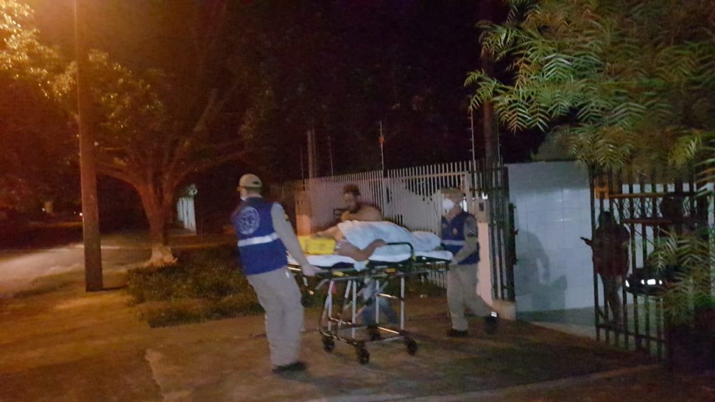 Idosa de 70 anos tem suspeita de fratura em fêmur ao sofrer queda em casa no Bairro Tarumã