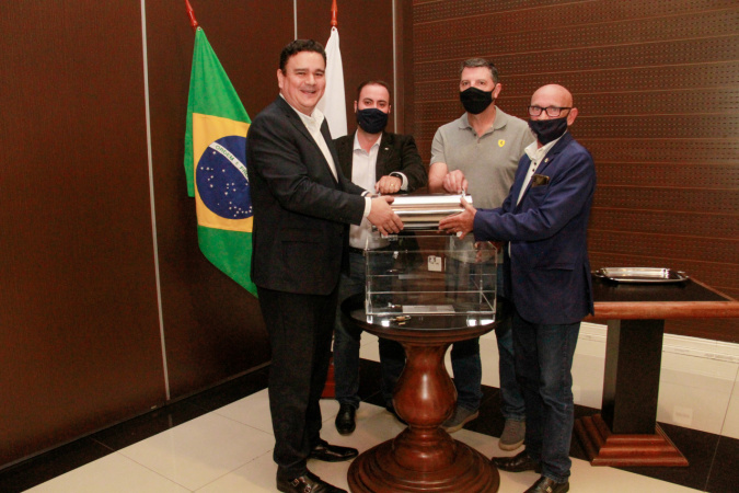 CGE fecha cápsula do tempo para gerações futuras com memória do combate à corrupção Imagem referente a CGE fecha cápsula do tempo para gerações futuras com memória do combate à corrupção