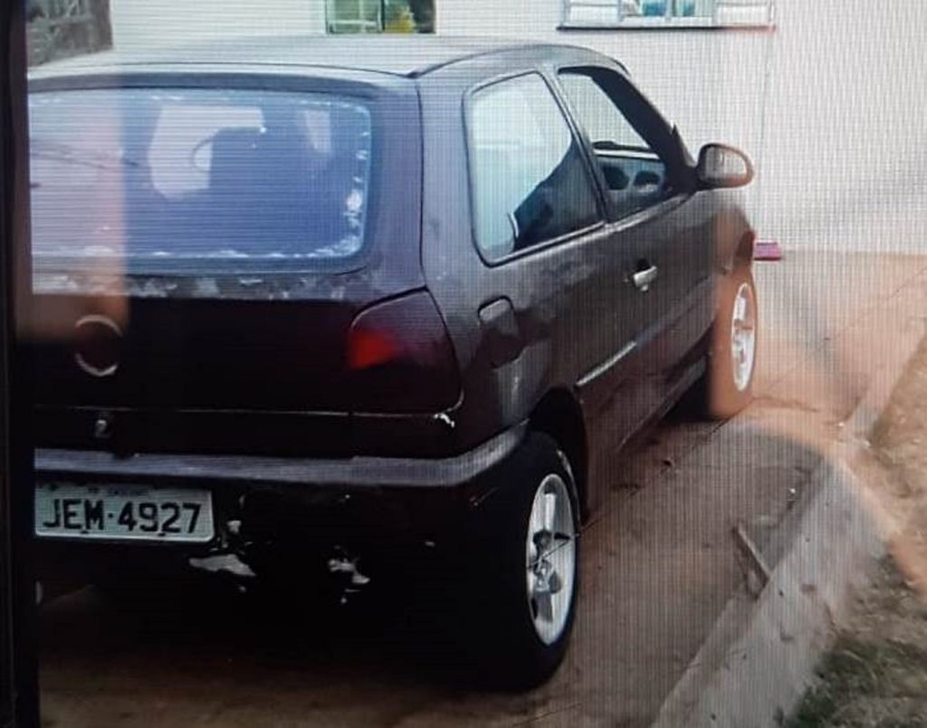 Gol placas JEM 4927 foi furtado no São Cristóvão
