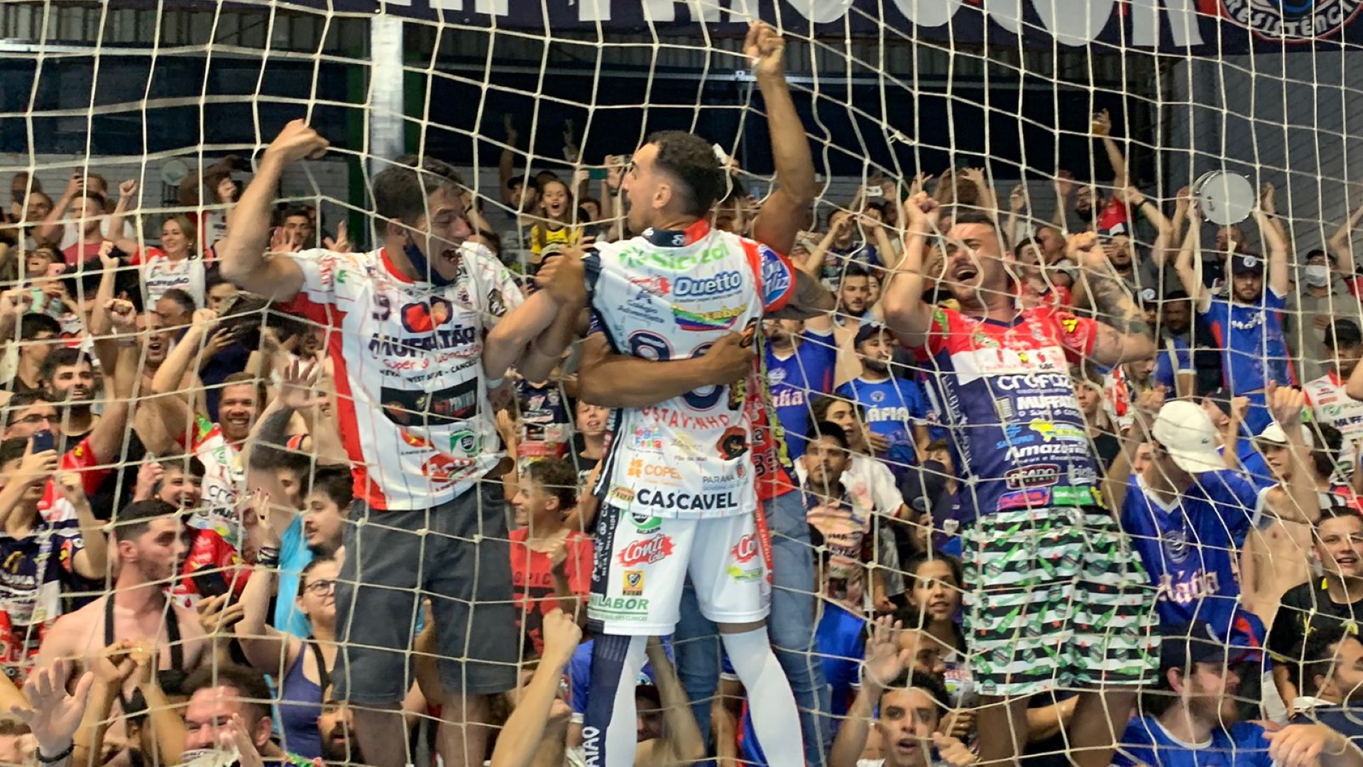 É HEPTA! Em virada espetacular, Cascavel Futsal vence Campo Mourão por 3 a 2 e leva o Campeonato Paranaense