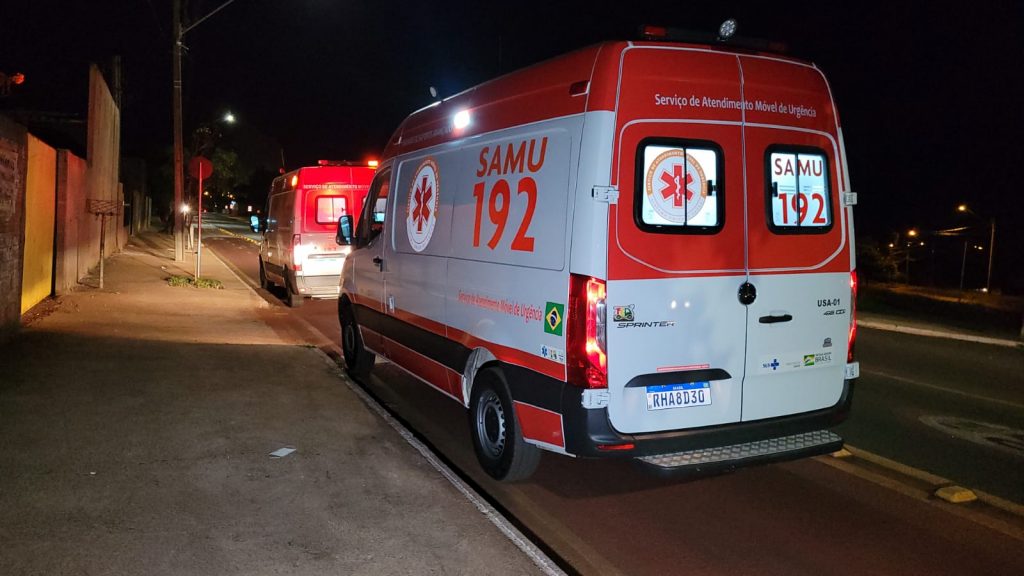 Ao sofrer infarto, mulher de 63 anos é socorrida pelo Samu na Avenida Tito Muffato