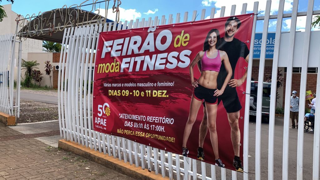 Apae realiza Feirão de Moda Fitness em Cascavel