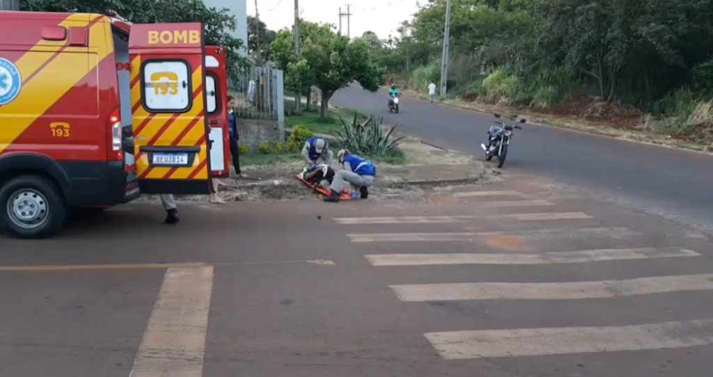 Colisão entre veículo Celta e bicicleta deixa jovem de 20 anos ferido no Bairro Brasmadeira