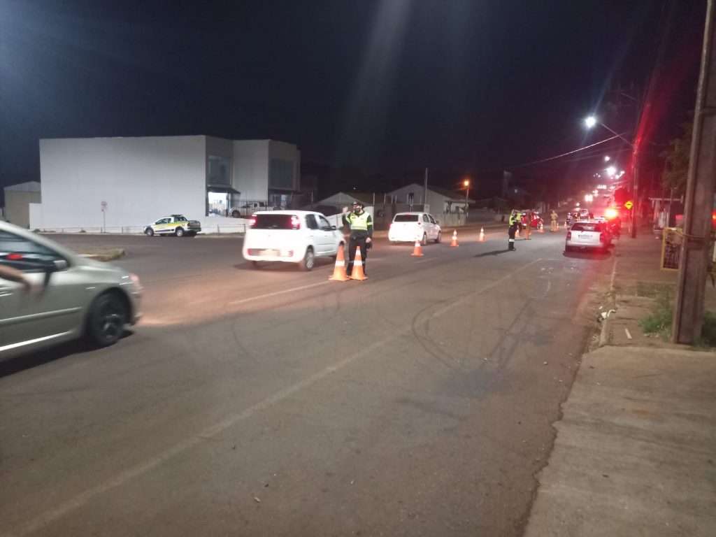 Polícia Militar e Transitar fazem operação integrada para fiscalizar o trânsito em Cascavel