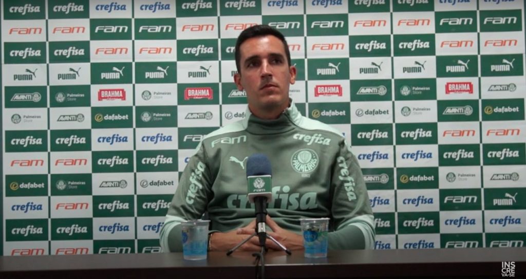 Paulo Victor analisa vitória contra Ceará na Arena Barueri e exalta Crias da Academia
