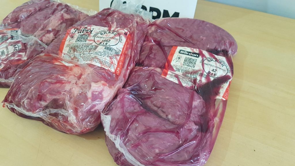Mulher é detida por furto de carne em mercado no Esmeralda