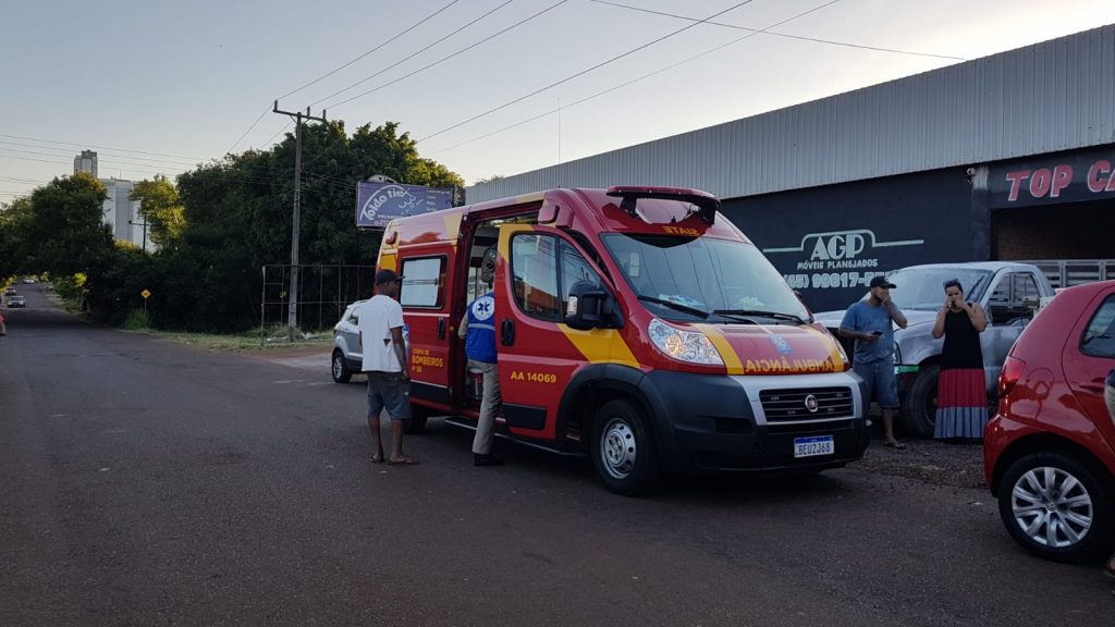 Jovem fratura o nariz ao cair com bicicleta no Bairro Cancelli; Siate foi mobilizado