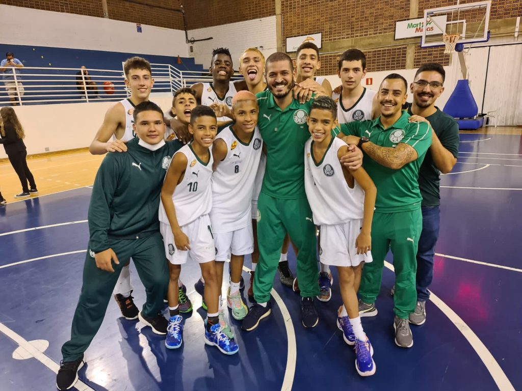 Rumo à final: Sub-14 vence Ginástico-MG e está na decisão do Brasileiro de Basquete