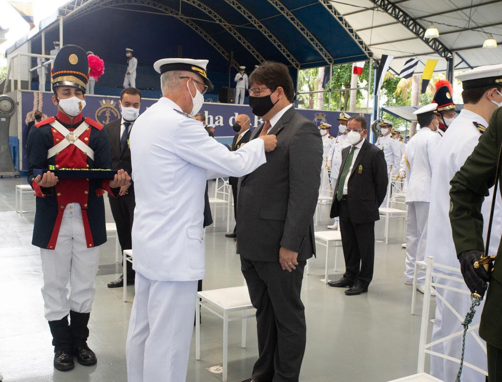 PGJ recebe medalha Mérito Tamandaré, da Marinha do Brasil