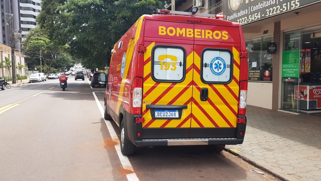 Em acidente de trabalho, jovem de 20 anos sofre suspeita de fratura na mão