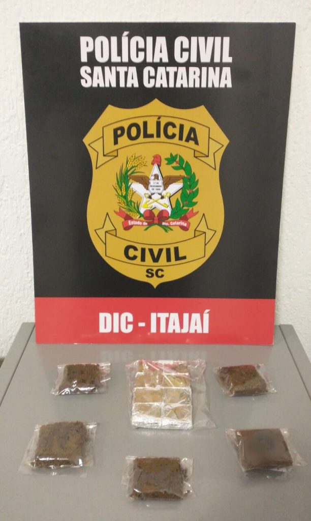 Homem suspeito de vender doces a partir de maconha é preso pela Polícia Civil em Itajaí