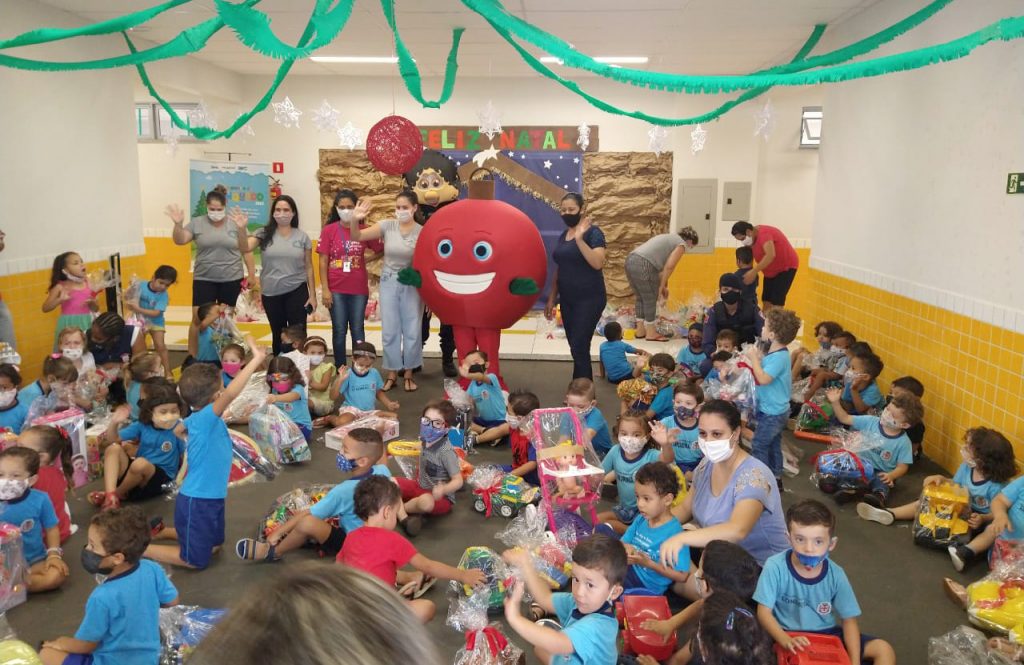 Guarda Municipal dá suporte às entregas de presentes da Campanha do Brinquedo 2021