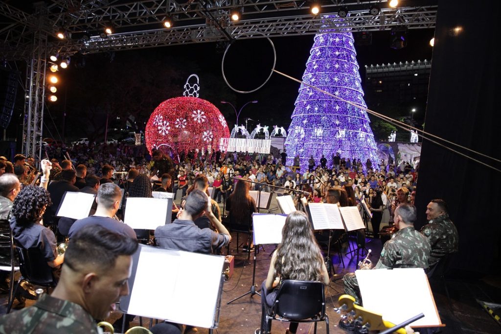 Carreta Palco encerra participação, no Porto Meira, e musical de Natal encanta público na Praça da Paz