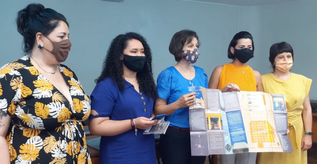 Secretaria de Cultura recebe inventário histórico da avenida Duque de Caxias