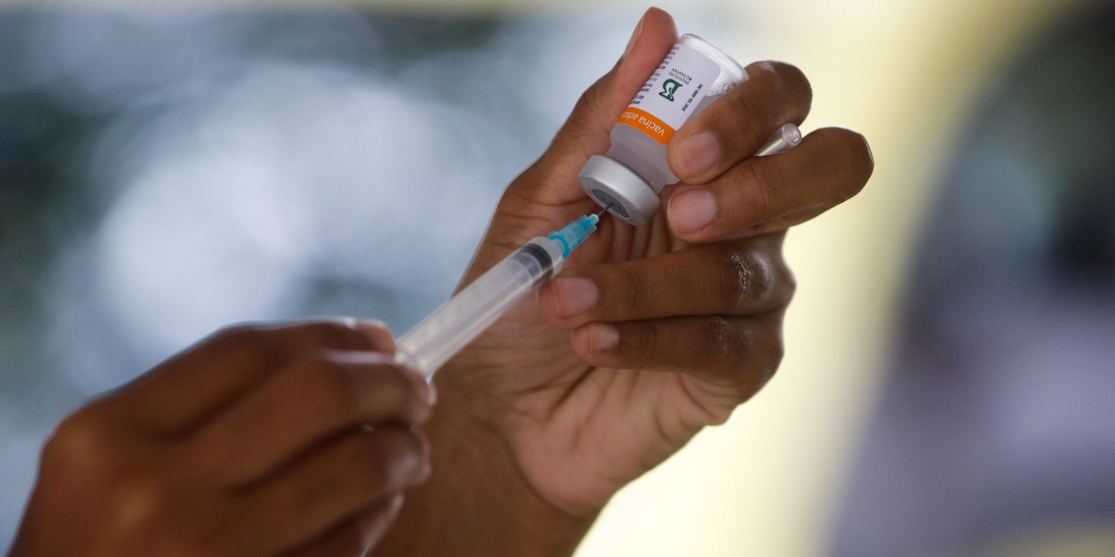 Imagem referente a Anvisa avalia pedido para que crianças sejam vacinadas com CoronaVac