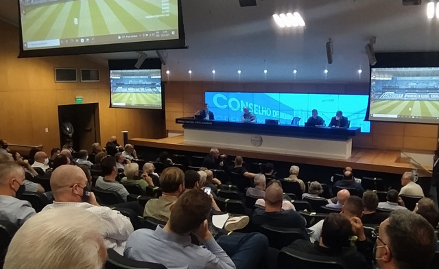 Noite de reunião no Conselho Deliberativo do Tricolor