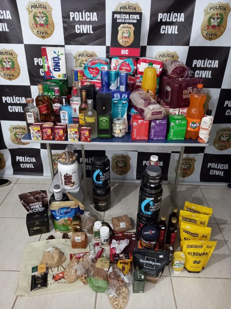 Polícia Civil identifica suspeito de golpes em Tubarão e Florianópolis e recupera objetos