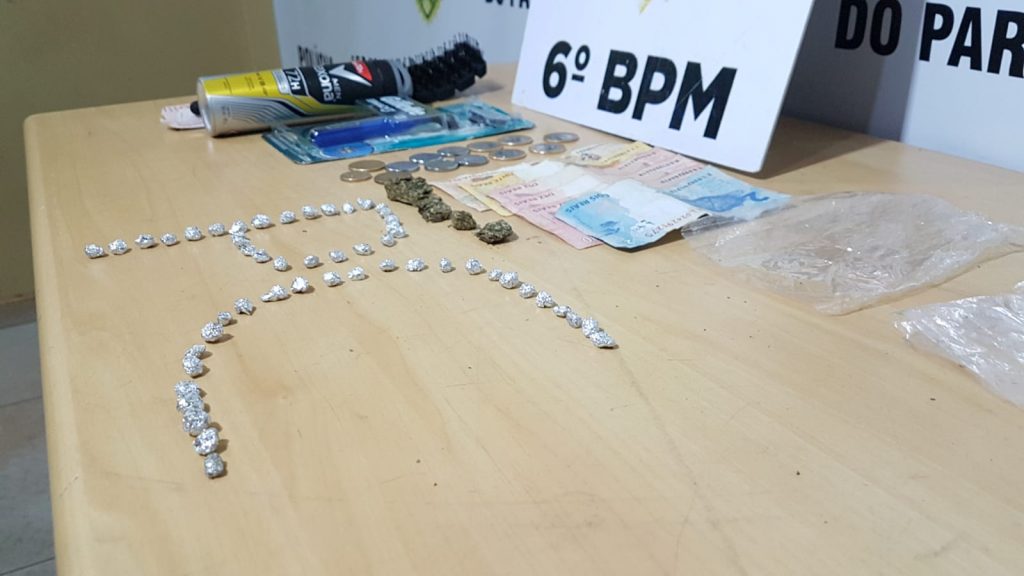 Adolescente de 14 anos é apreendido com maconha e 53 pedras de crack