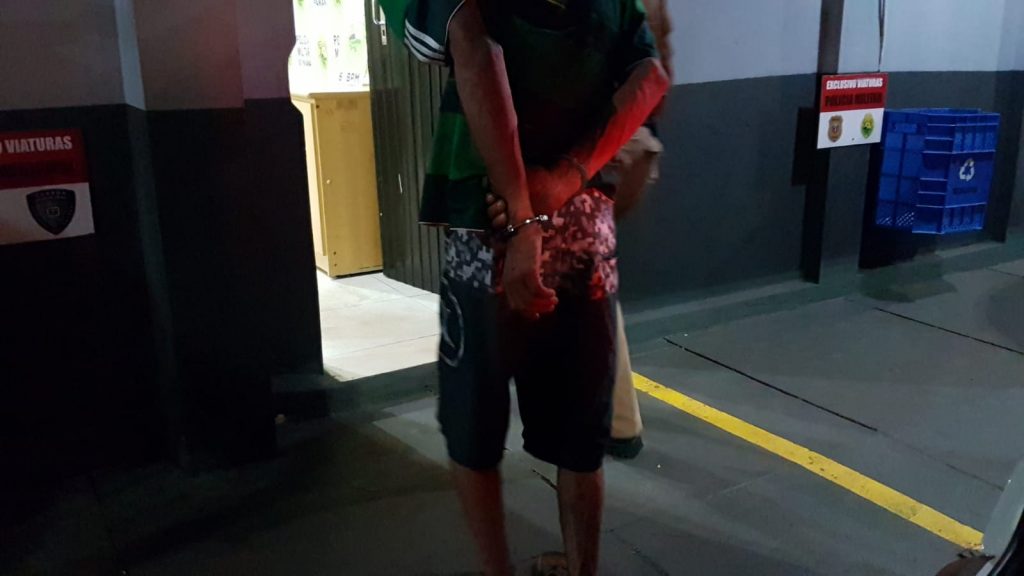 Maria da Penha: homem desfere garrafada em mulher e acaba detido pela PM no Universitário