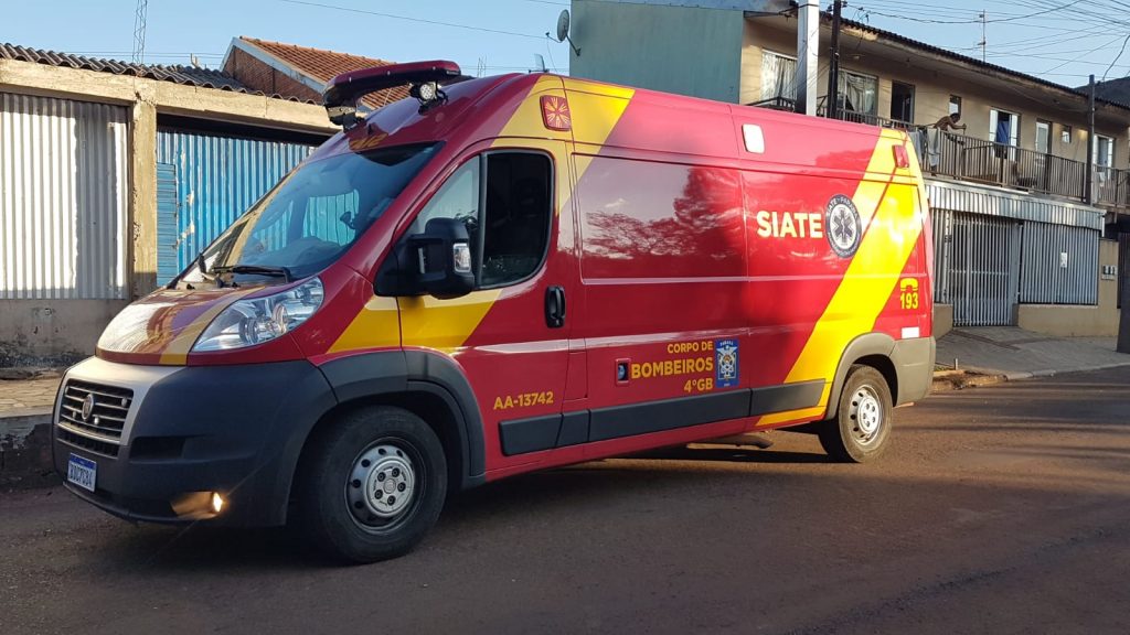 Adolescente sofre queda e Siate é mobilizado para prestar atendimento no XIV de Novembro