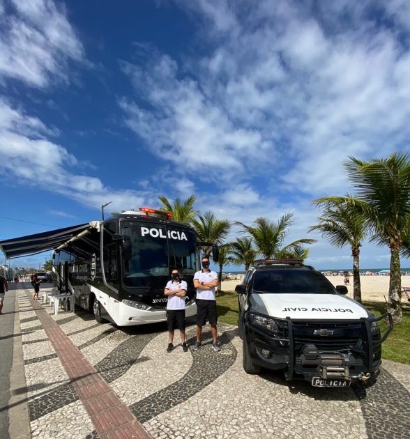 PCPR atende veranistas com delegacia móvel no Litoral
