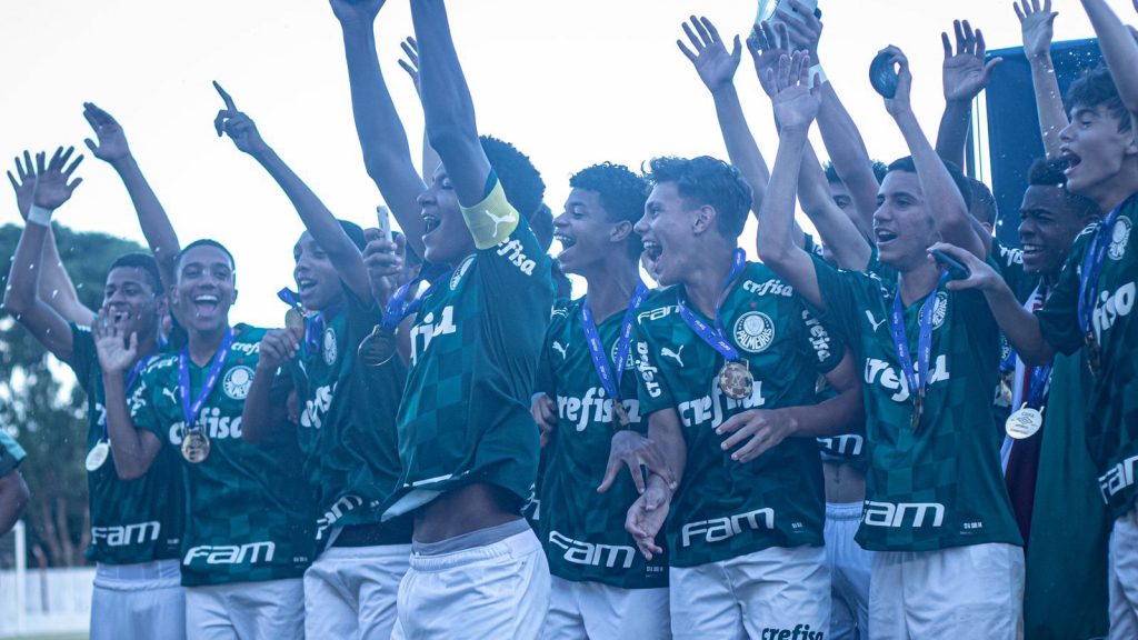 Mais um! Verdão bate Corinthians e fatura taça da primeira edição da Copa Umbro Sub-14