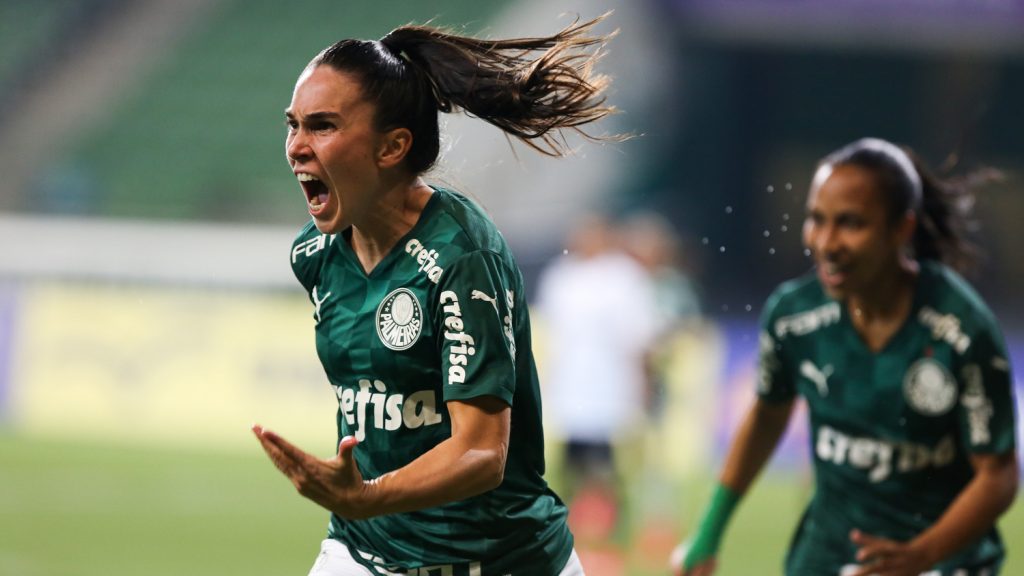 Verdão anuncia permanência da zagueira Agustina para a temporada de 2022